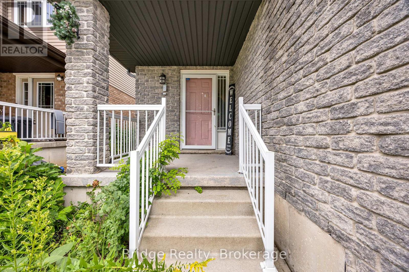 880 Frontenac Crescent, Woodstock, Ontario N4V 0A8 - Photo 9 - X13741726