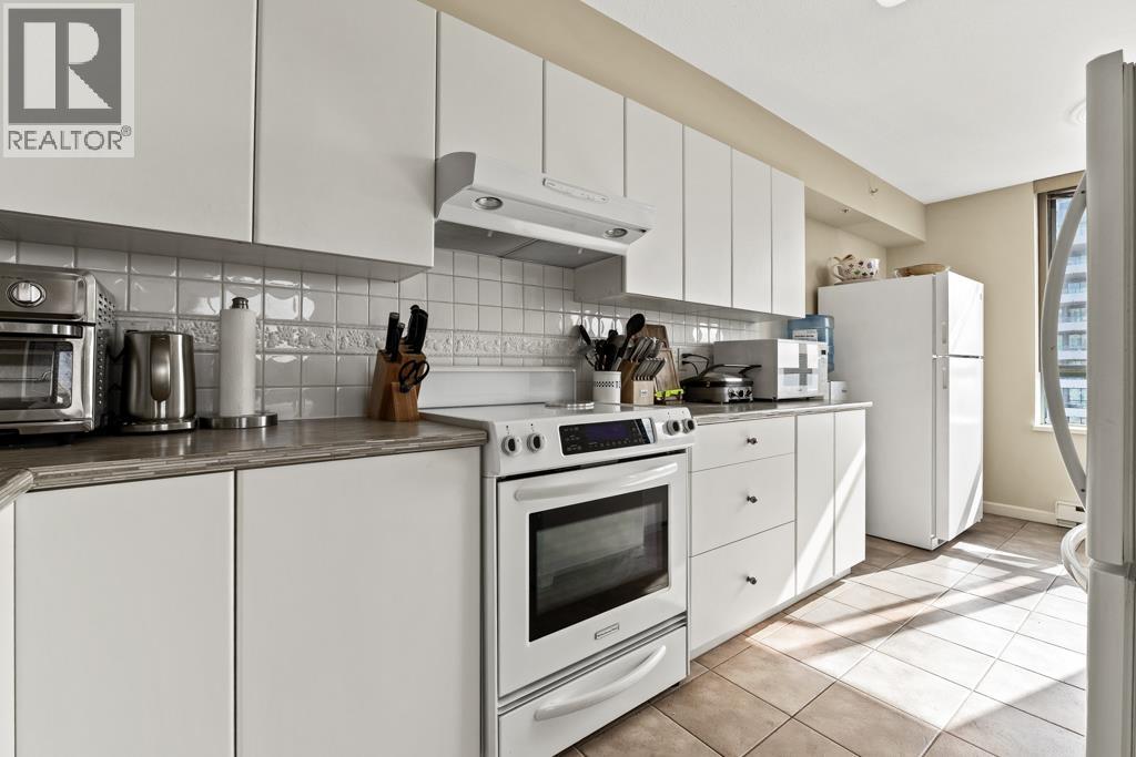 1703 6611 Southoaks Crescent, Burnaby, British Columbia  V5E 4L5 - Photo 8 - R3161236