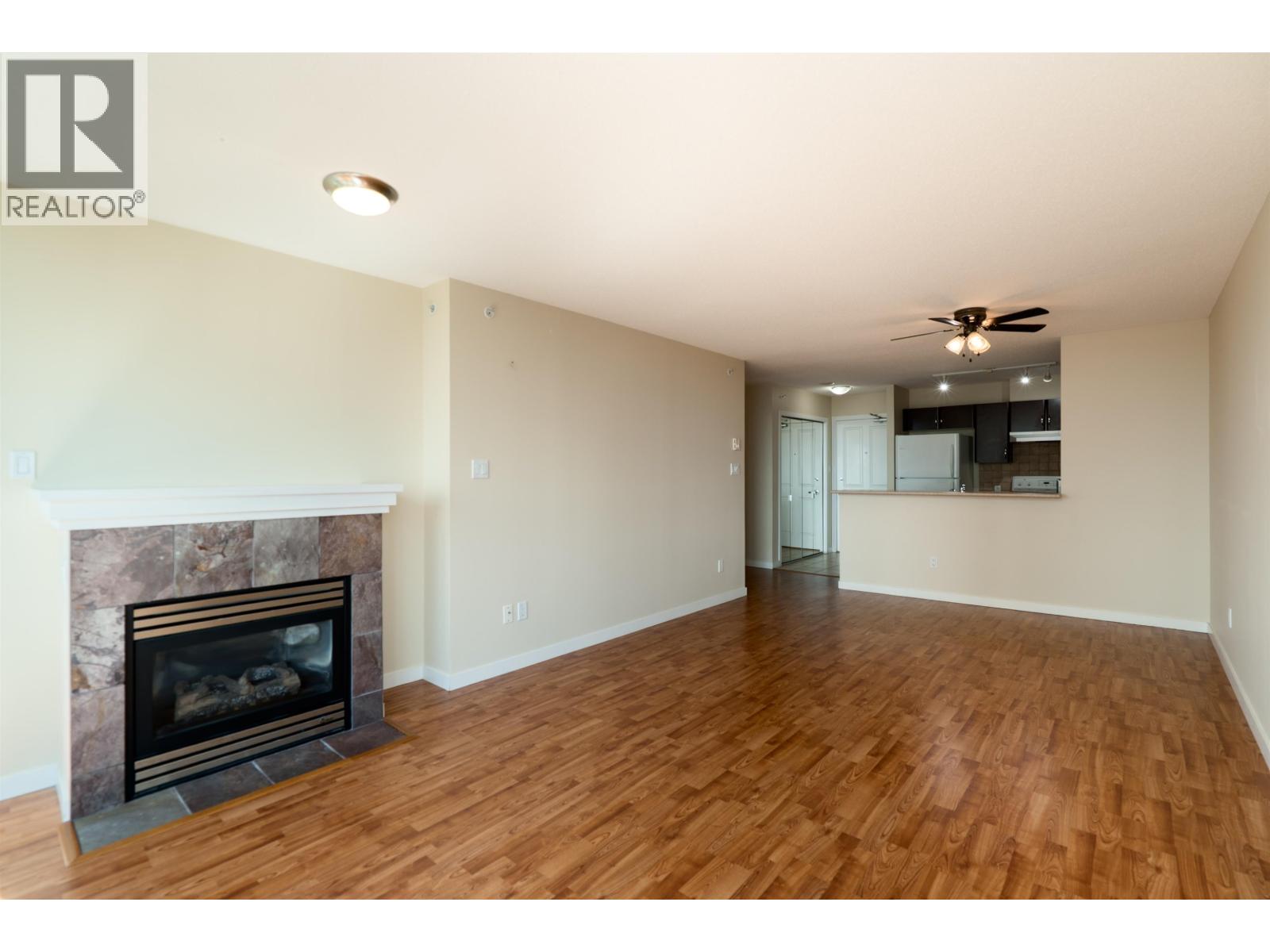 1105 6659 Southoaks Crescent, Burnaby, British Columbia  V5E 4M9 - Photo 2 - R3161237