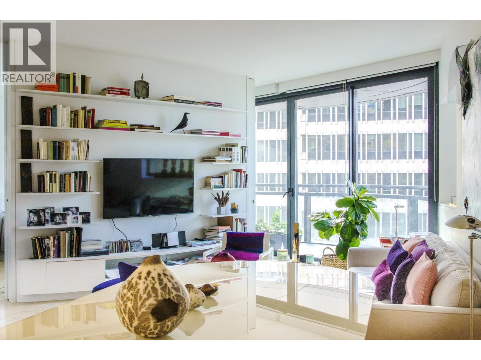 1507 838 W Hastings Street, Vancouver, British Columbia  V6C 0A6 - Photo 2 - R3161238