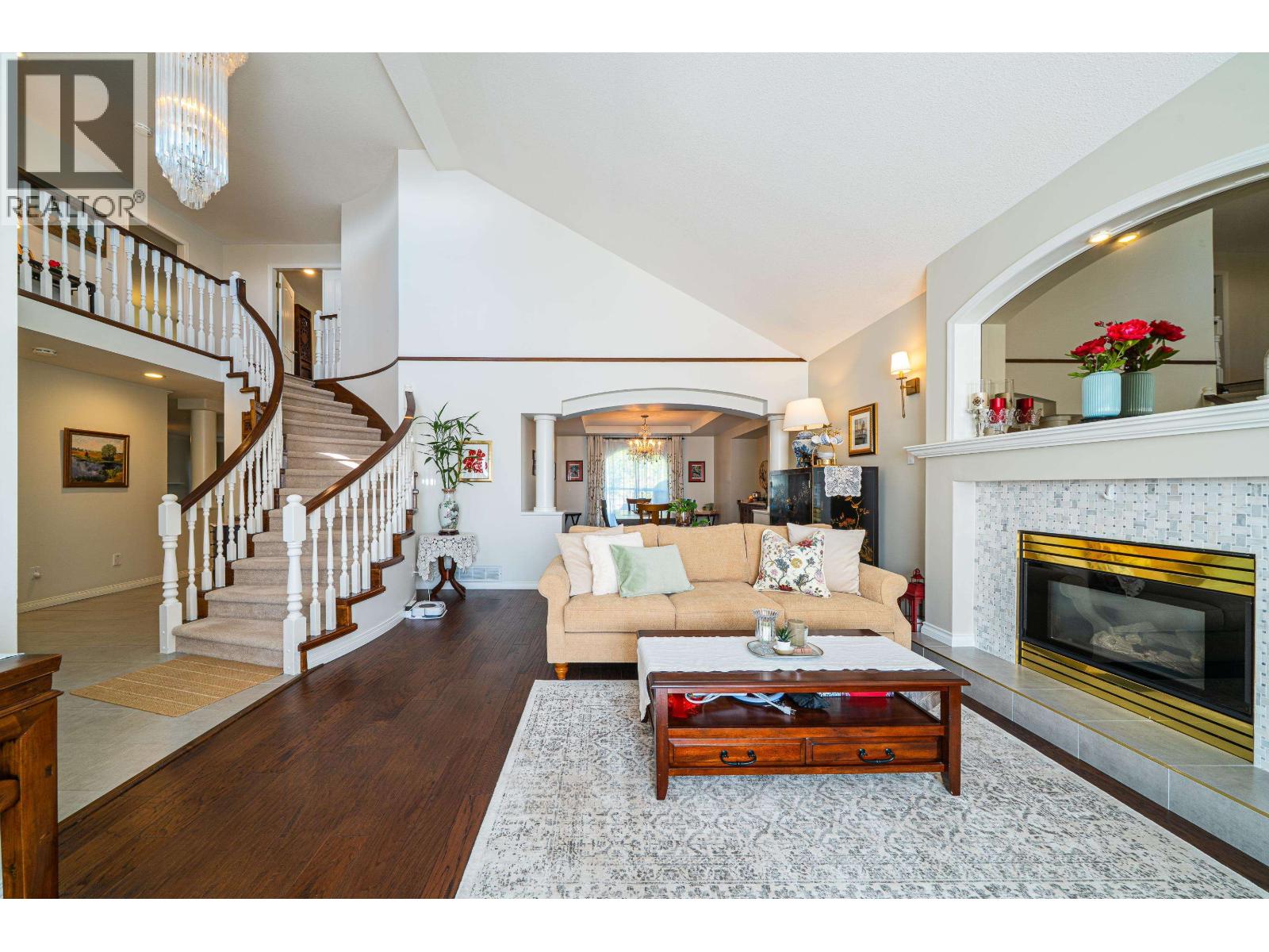 1577 Lodgepole Place, Coquitlam, British Columbia  V3E 2V9 - Photo 3 - R3161246