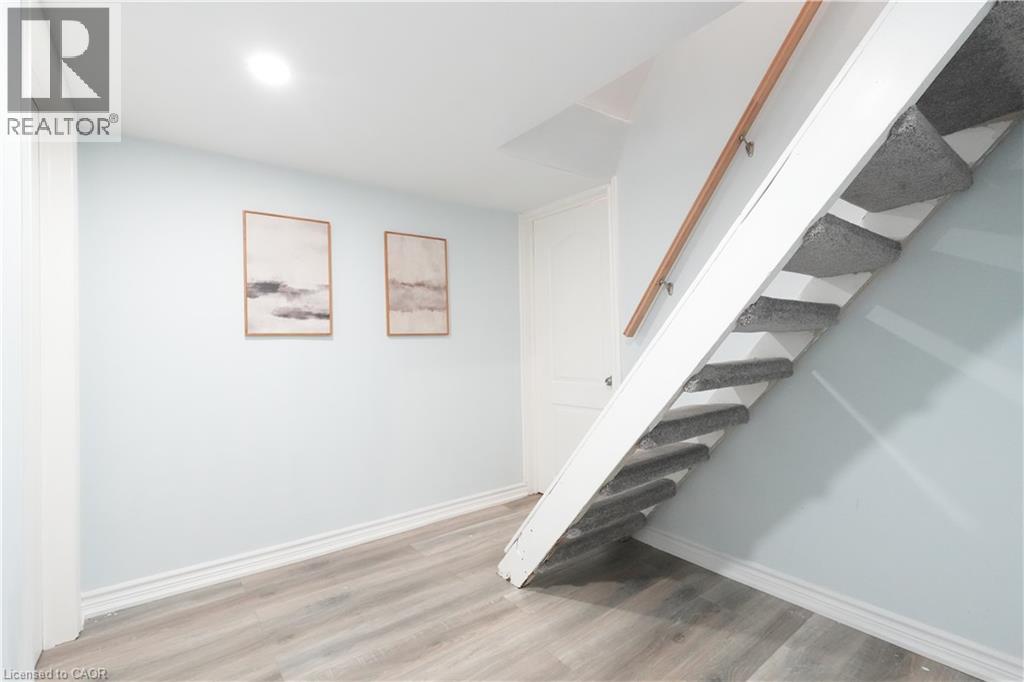 141 Mcanulty Boulevard, Hamilton, Ontario  L8H 3H6 - Photo 31 - 40860311