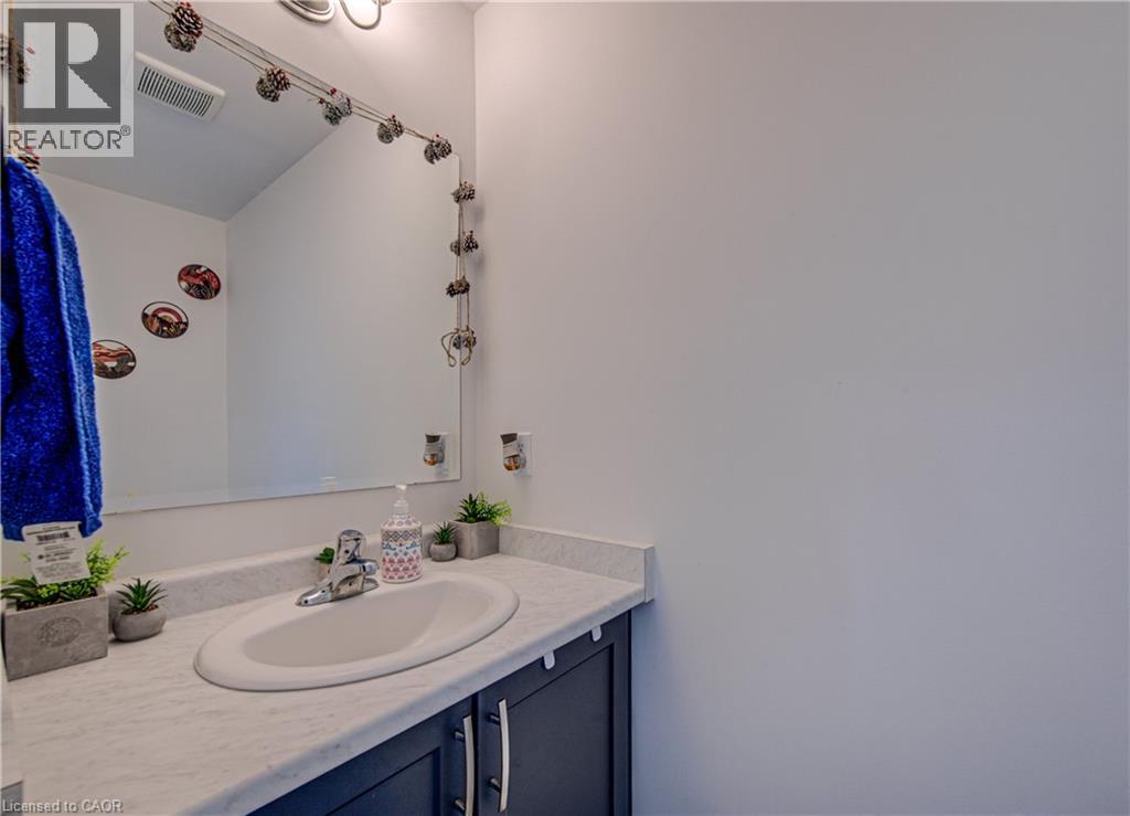 9 Queensbrook Crescent, Cambridge, Ontario  N1S 0E5 - Photo 17 - 40860224