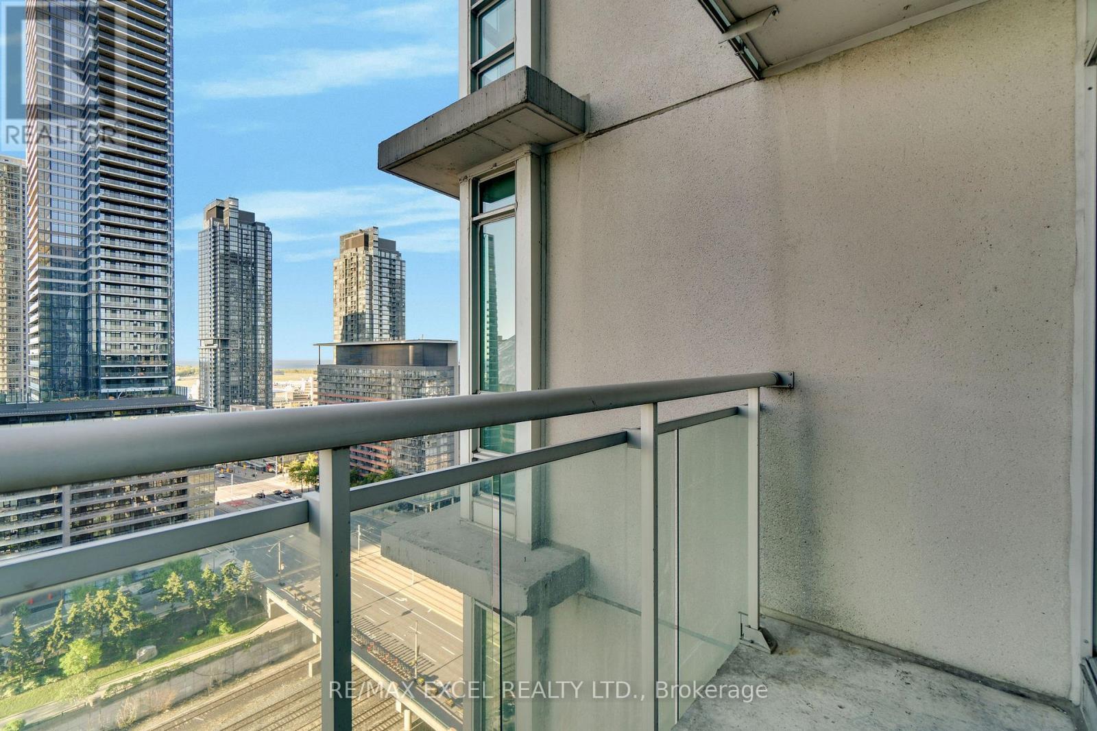 2310 - 397 Front Street W, Toronto, Ontario  M5V 3S1 - Photo 37 - C13741734