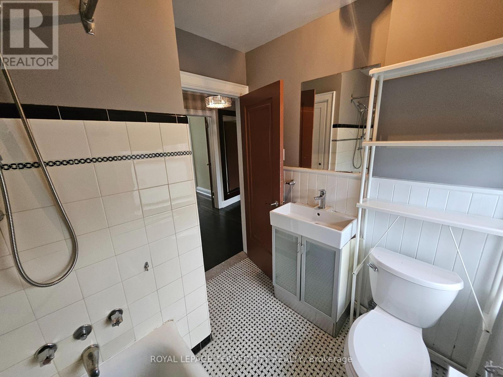 319 Lawrence Avenue W, Toronto, Ontario  M5M 1B5 - Photo 20 - C13741776