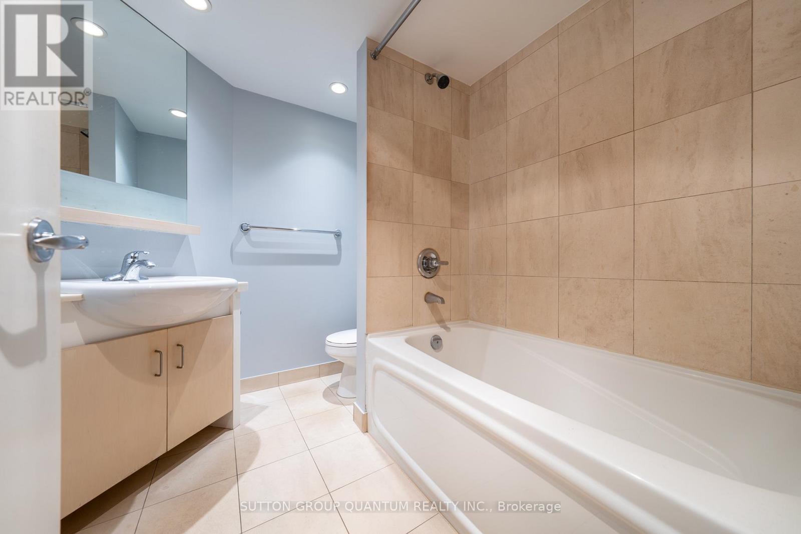 904 - 8 York Street, Toronto, Ontario  M5J 2Y2 - Photo 11 - C13741854