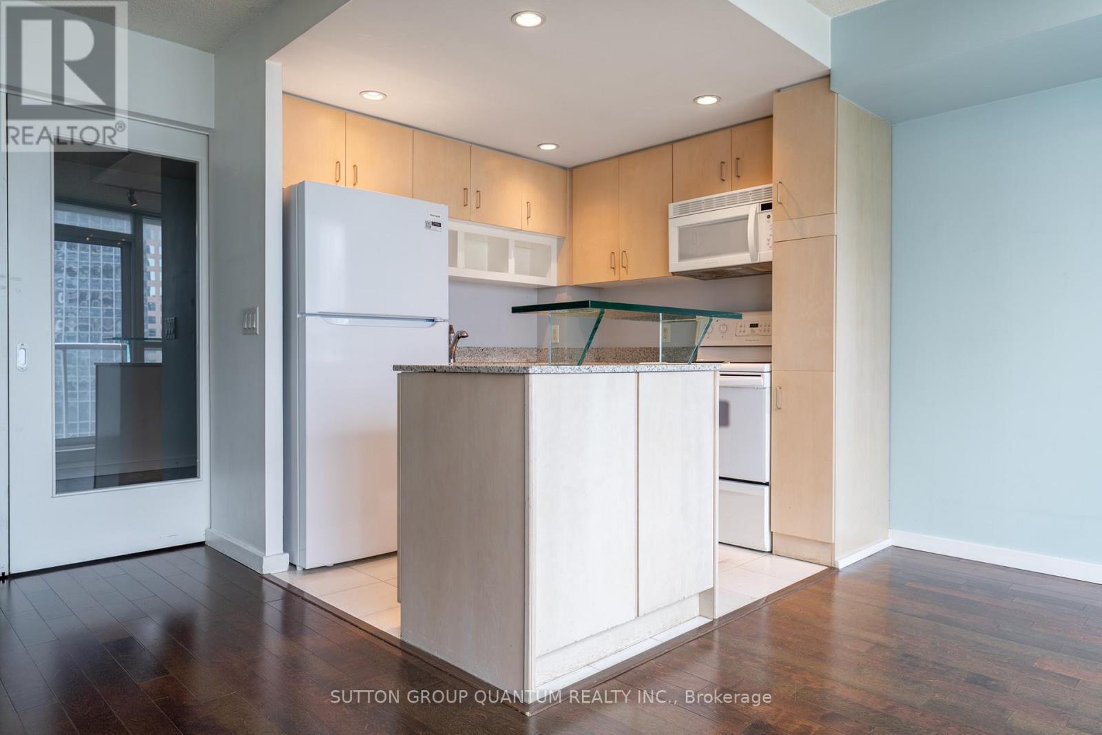 904 - 8 York Street, Toronto, Ontario  M5J 2Y2 - Photo 6 - C13741854