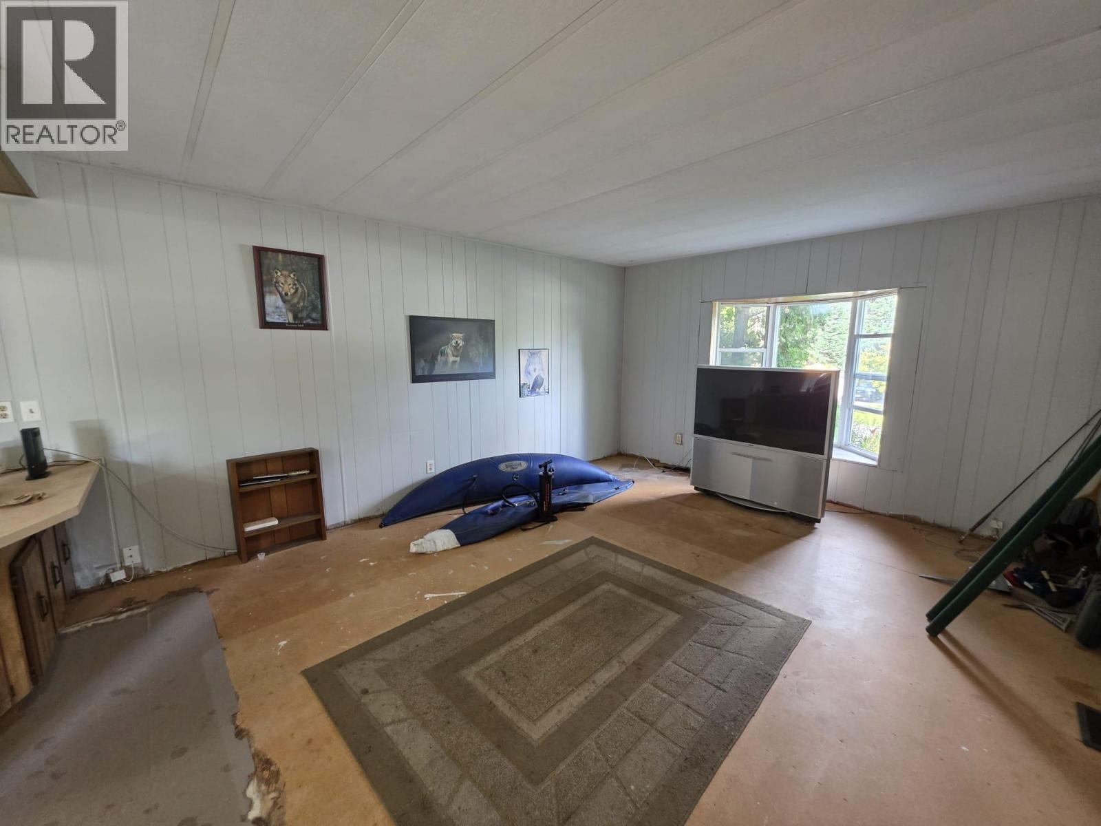 7729 Emerald Drive, Prince George, British Columbia  V2K 4A6 - Photo 9 - R3161131