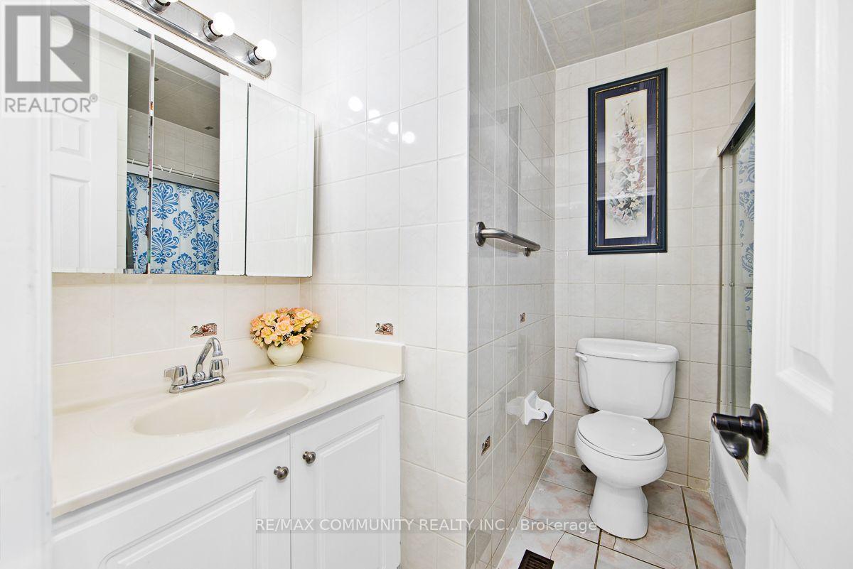 30 Stanbridge Court, Toronto, Ontario  M1B 2S5 - Photo 14 - E13741858