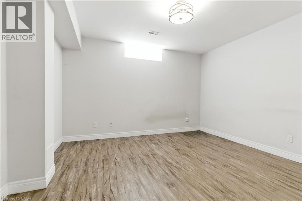 43 Riesling Court, Hamilton, Ontario  L8G 0B4 - Photo 37 - 40823182
