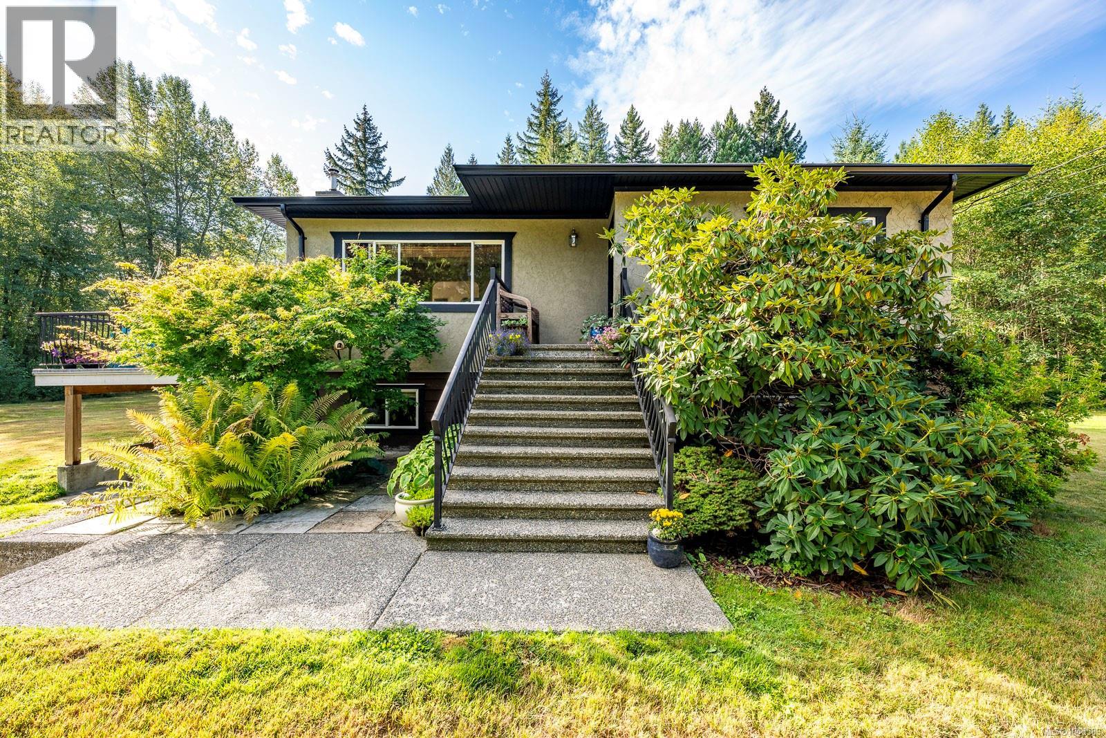 2945 Royston Rd, Cumberland, British Columbia  V0R 1S0 - Photo 4 - 1048589