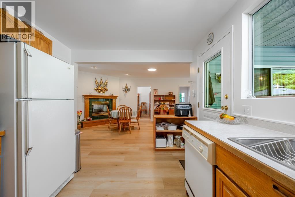 25465 Hilland Avenue, Maple Ridge, British Columbia  V4R 1G3 - Photo 10 - R3160802