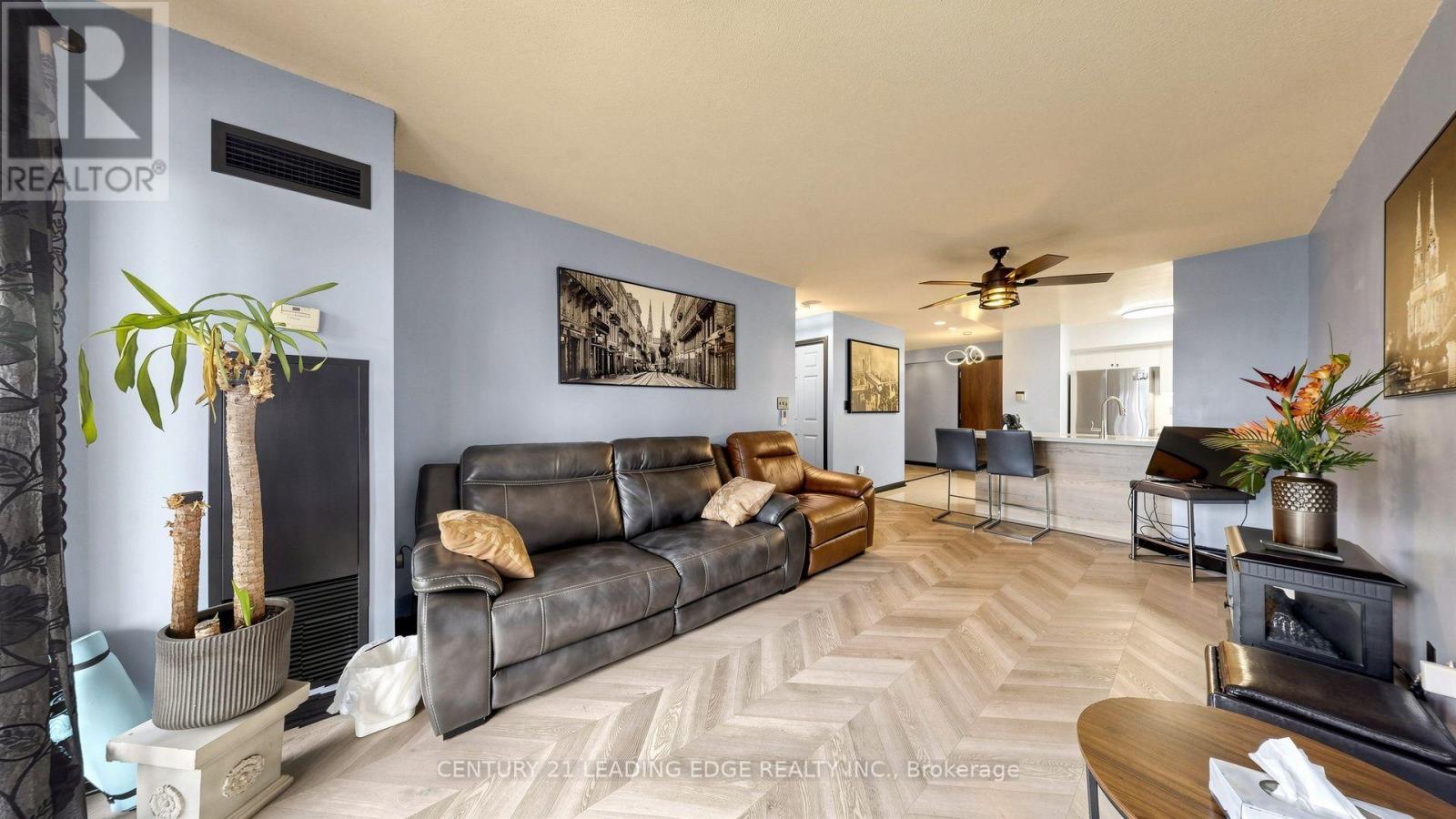 212 - 39 Oneida Crescent, Richmond Hill, Ontario  L4B 4T9 - Photo 17 - N13741784