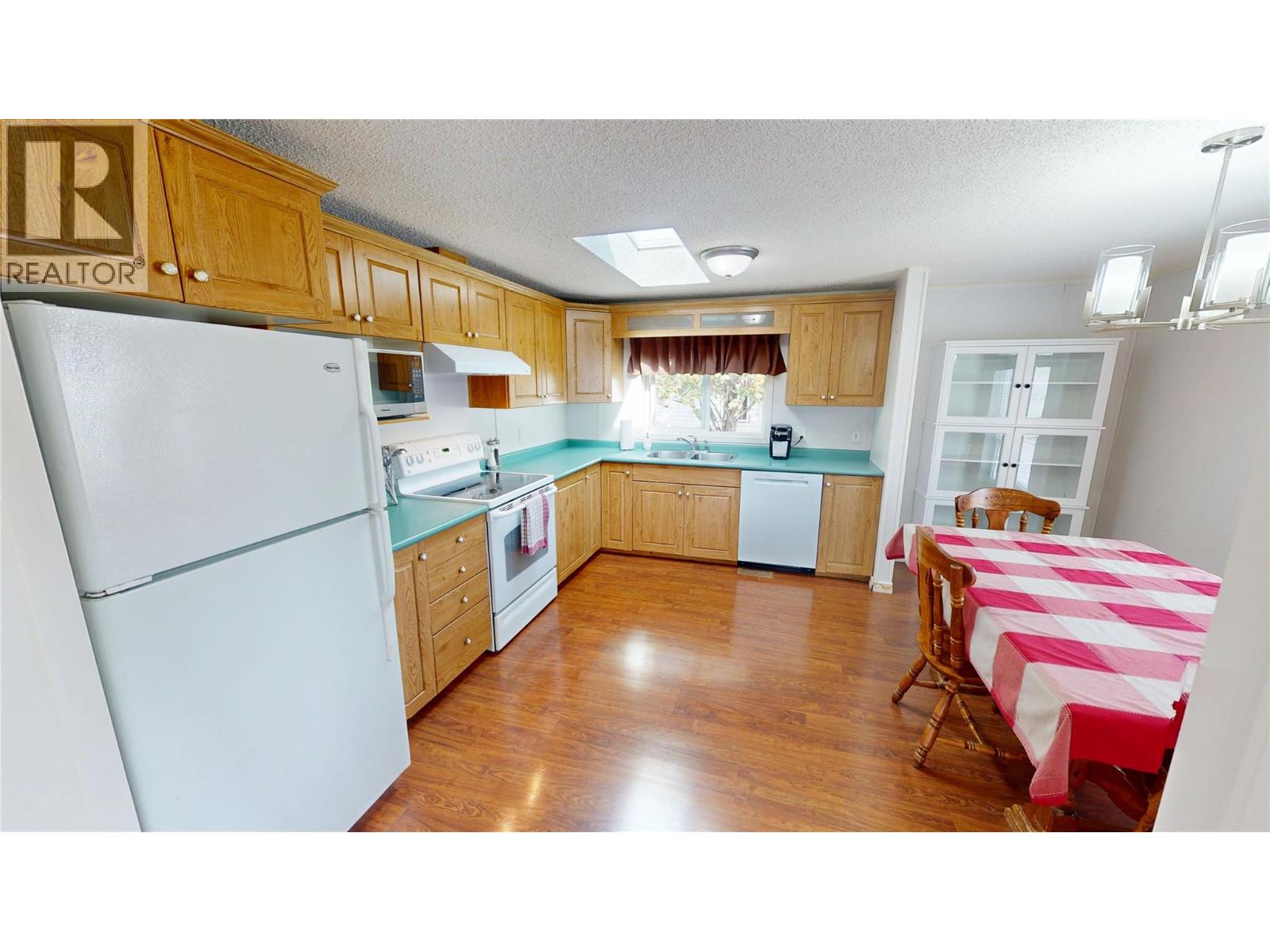 399 Mission Place, Cranbrook, British Columbia V1C 6M9 - Photo 6 - 10399710
