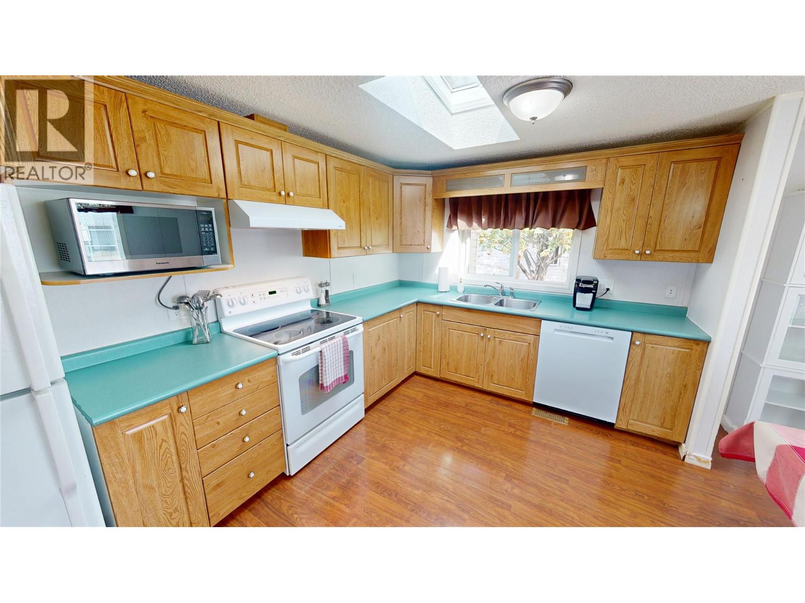 399 Mission Place, Cranbrook, British Columbia V1C 6M9 - Photo 7 - 10399710