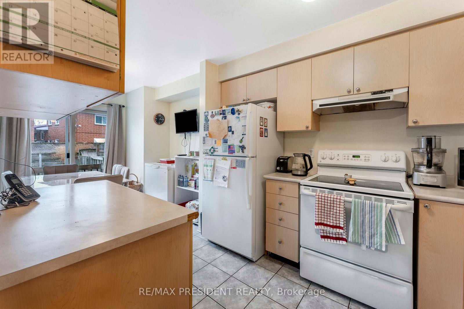 26 Mattari Court, Toronto, Ontario  M9W 7C6 - Photo 13 - W13741754