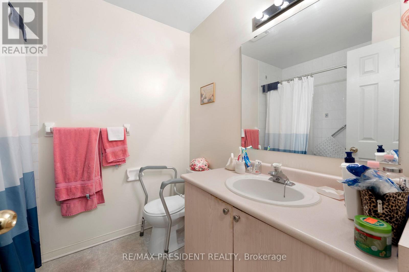26 Mattari Court, Toronto, Ontario  M9W 7C6 - Photo 16 - W13741754