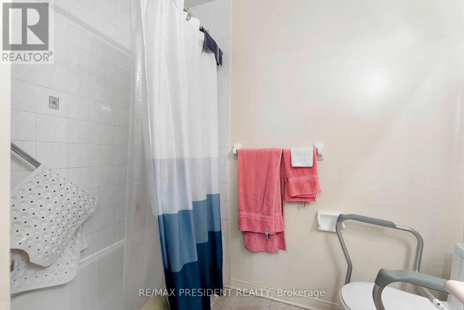 26 Mattari Court, Toronto, Ontario  M9W 7C6 - Photo 17 - W13741754