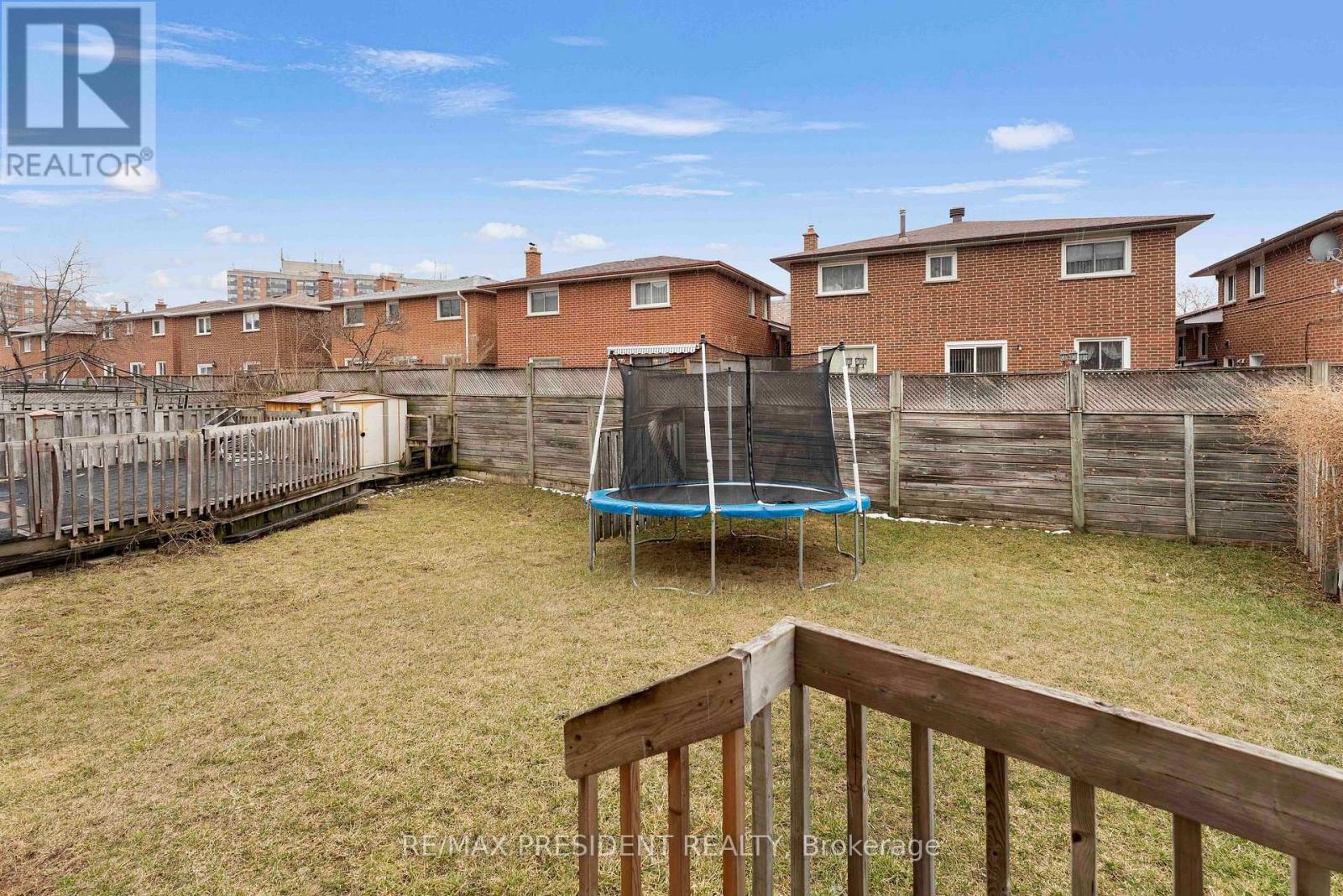 26 Mattari Court, Toronto, Ontario  M9W 7C6 - Photo 38 - W13741754