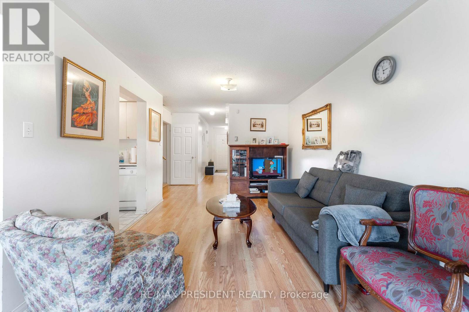 26 Mattari Court, Toronto, Ontario  M9W 7C6 - Photo 7 - W13741754