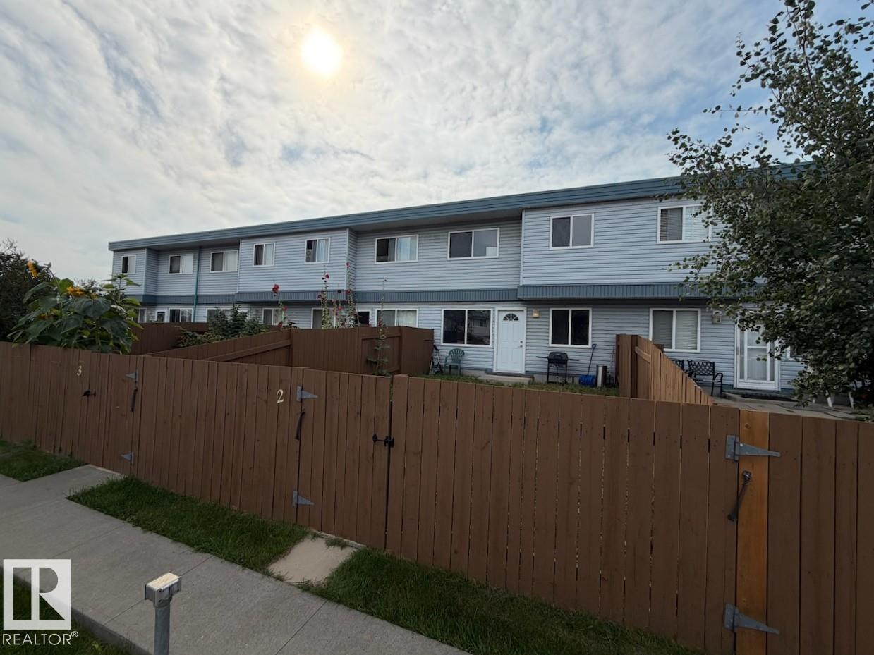 #2 18315 89 Av Nw, Edmonton, Alberta  T5T 1X2 - Photo 1 - E4506879