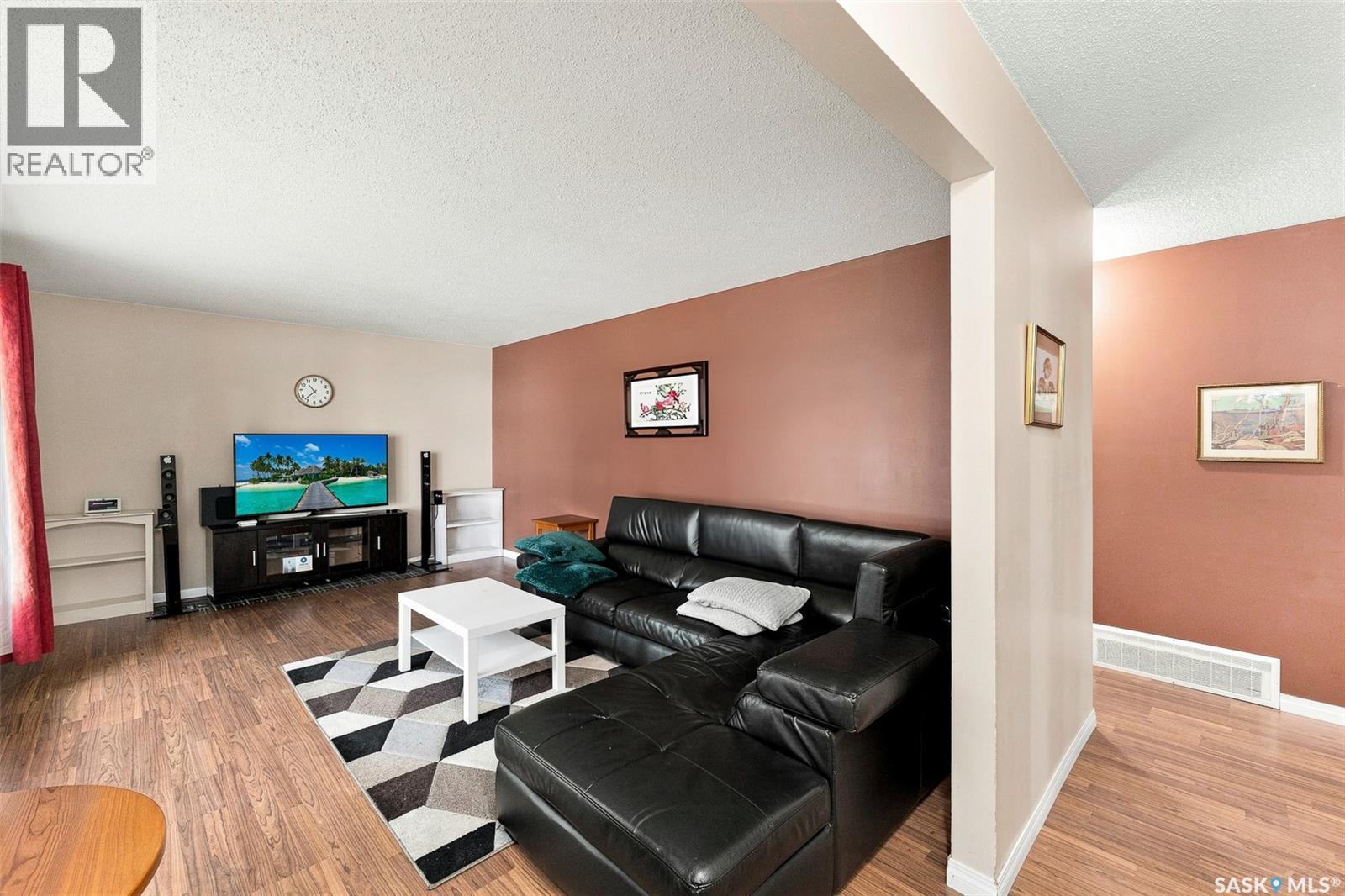 1520 Uhrich Avenue, Regina, Saskatchewan  S4S 4R5 - Photo 2 - SK047365