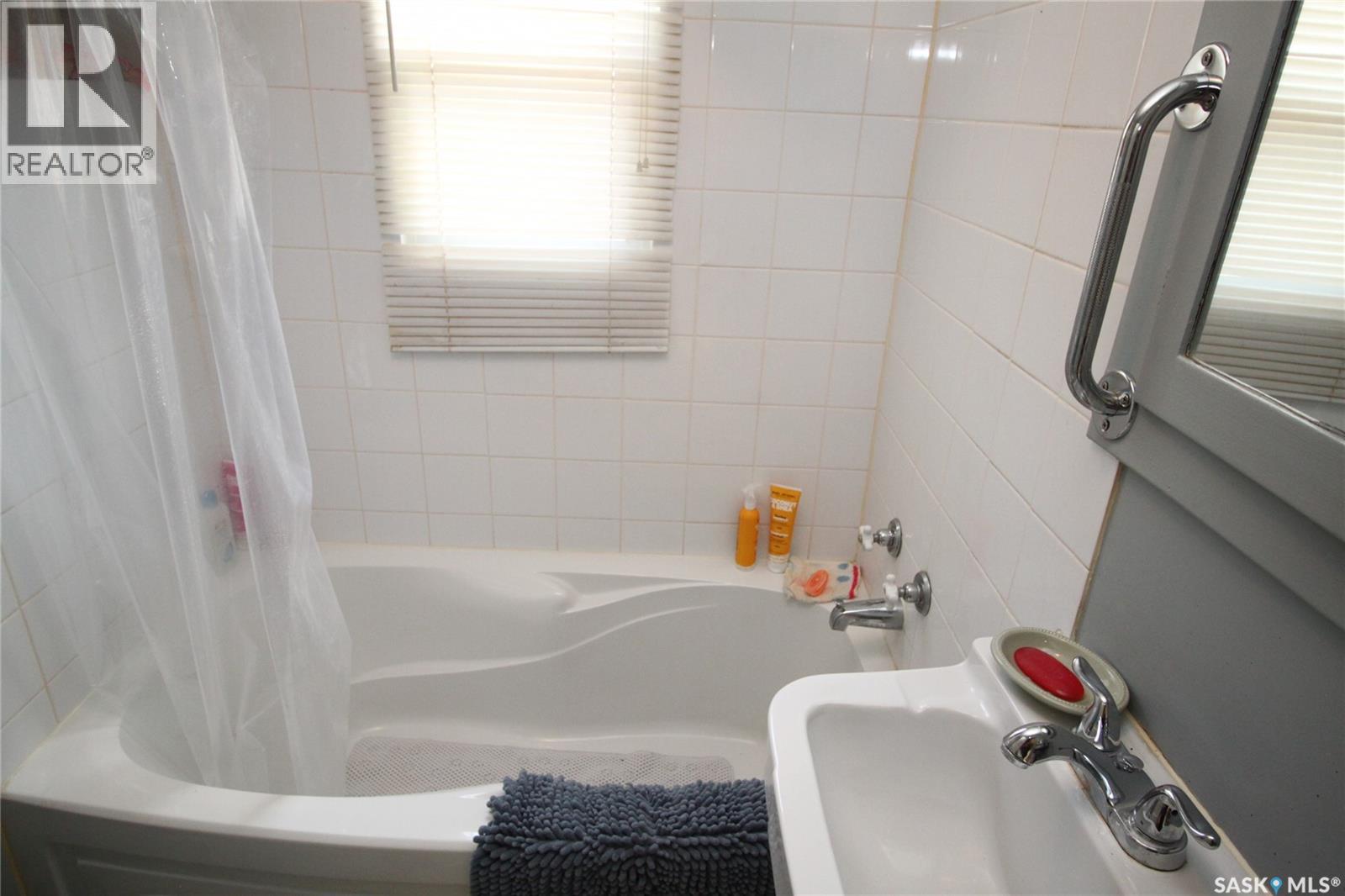 612 7th Street E, Saskatoon, Saskatchewan  S7H 0X9 - Photo 8 - SK046993