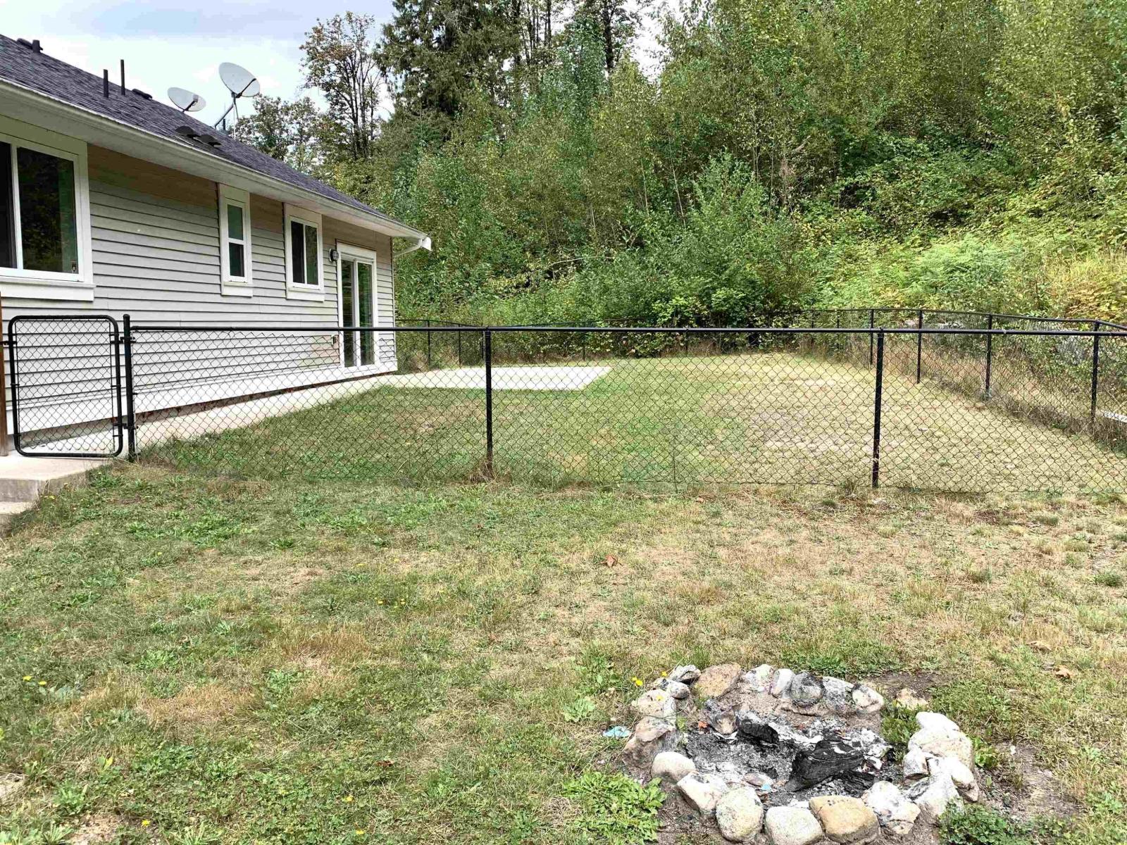10710 Sylvester Road, Mission, British Columbia  V2V 4J1 - Photo 11 - R3161079