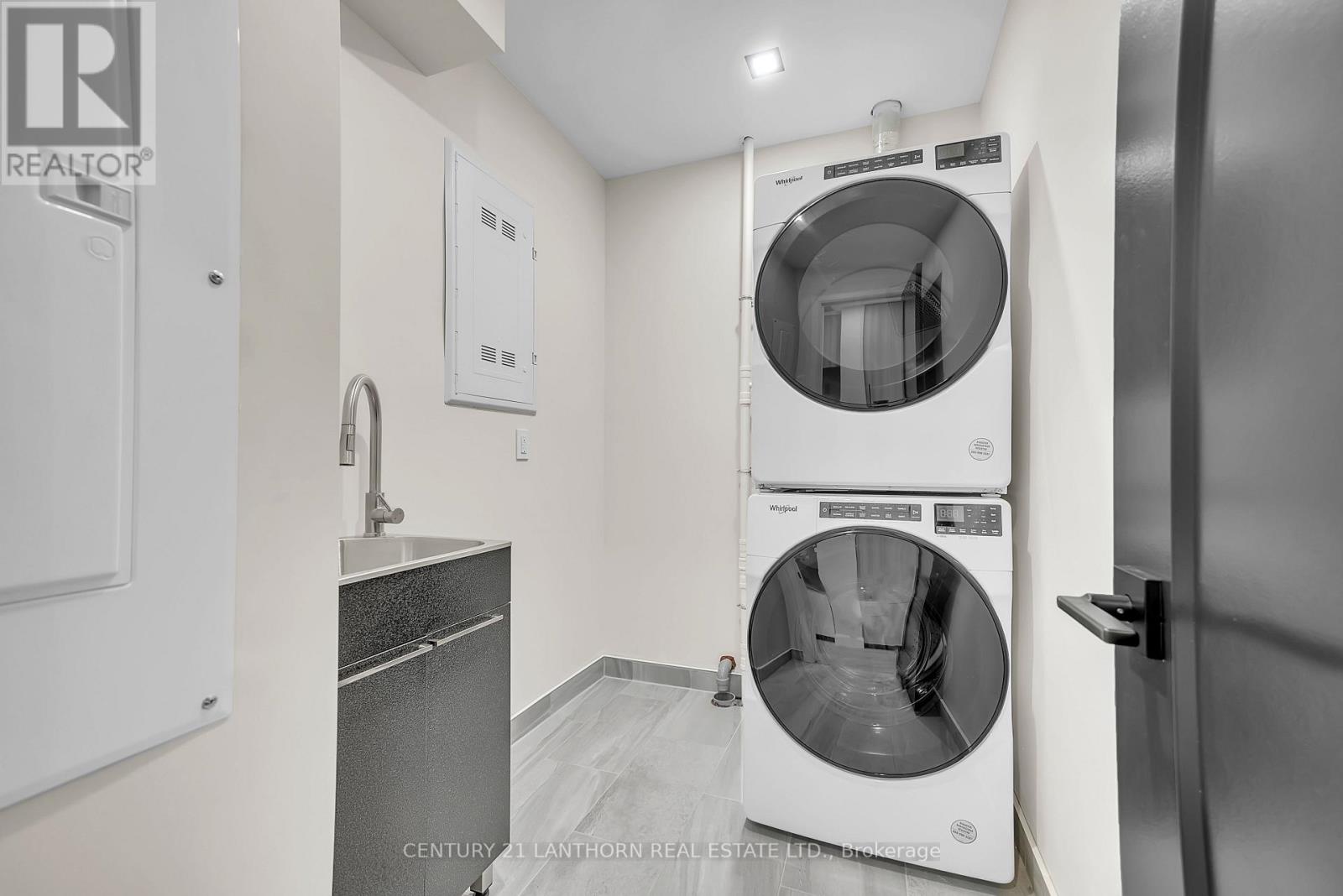 UNIT # 7 - 38 FRONT STREET