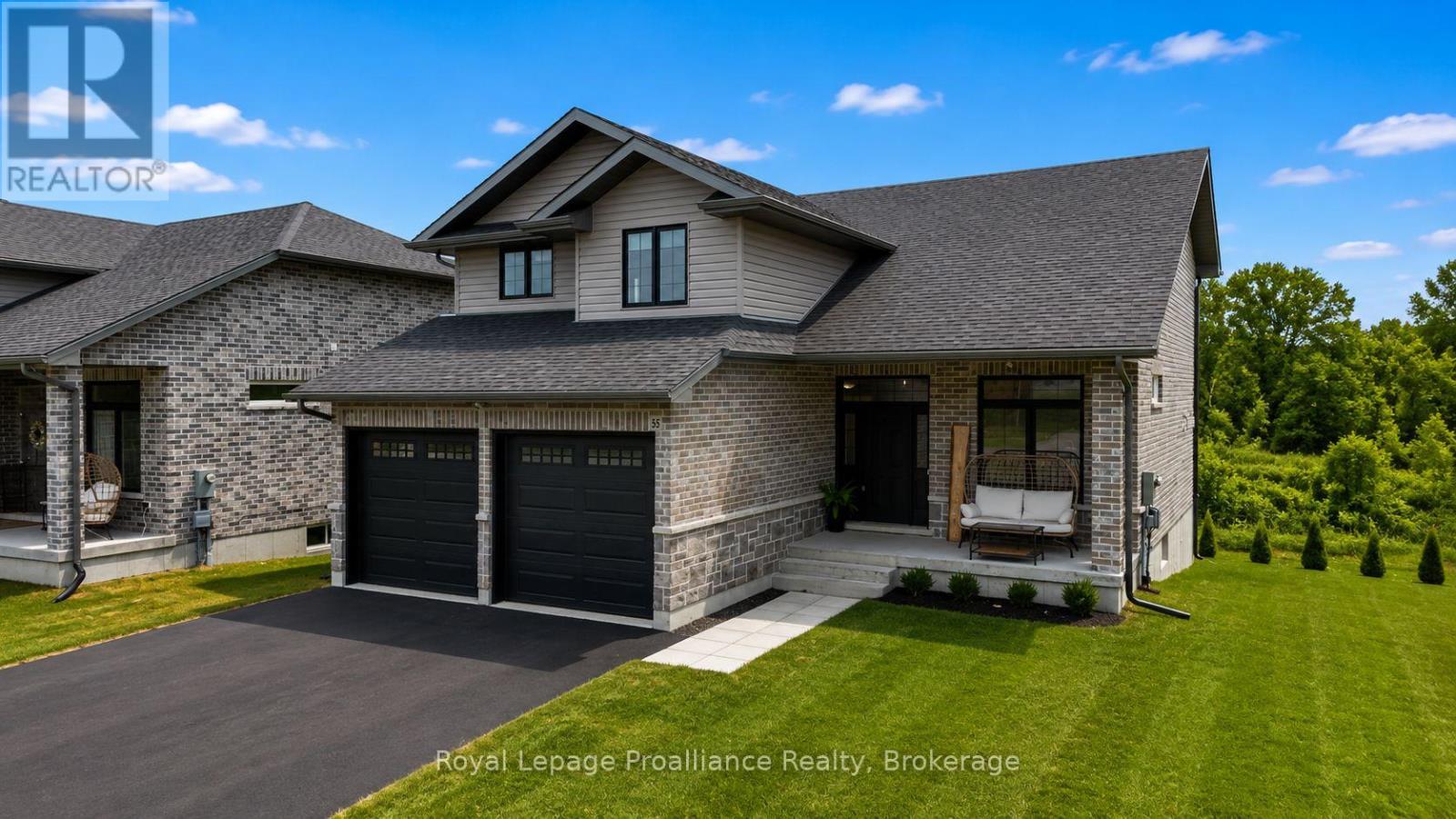 55 LANARK DRIVE, Belleville, Ontario