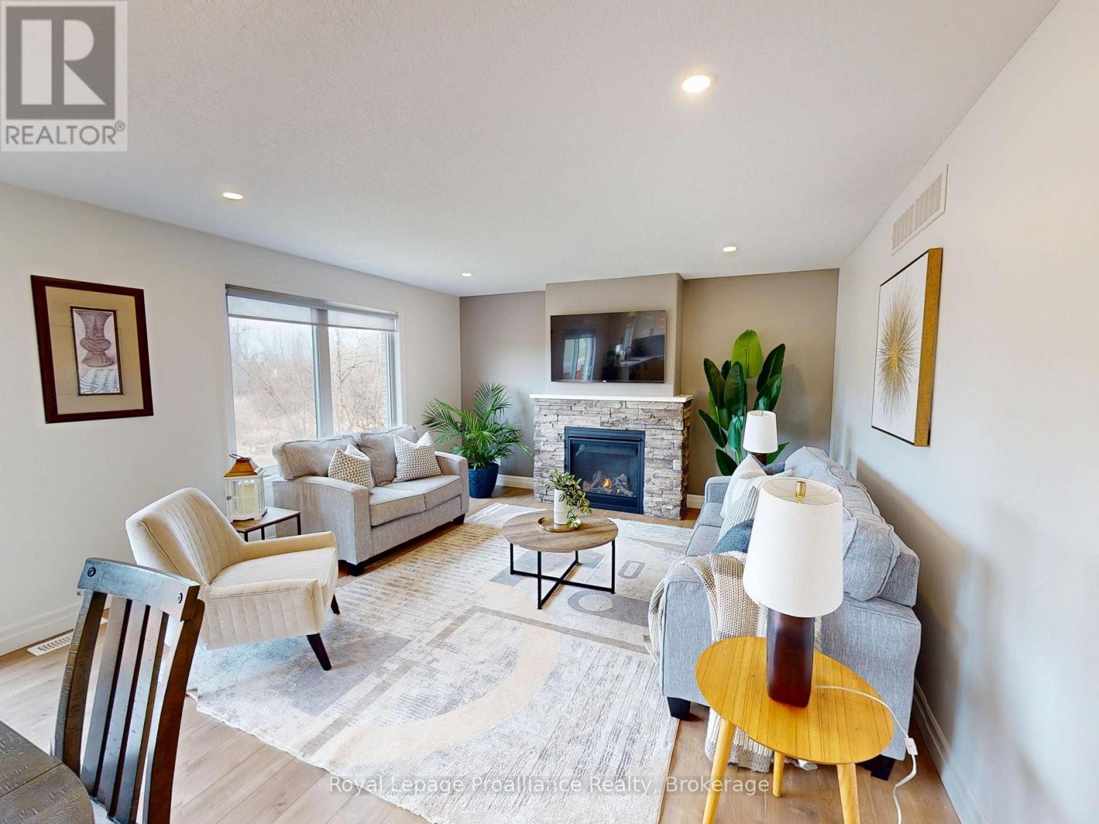 55 Lanark Drive, Belleville, Ontario  K8N 0G8 - Photo 8 - X13742068