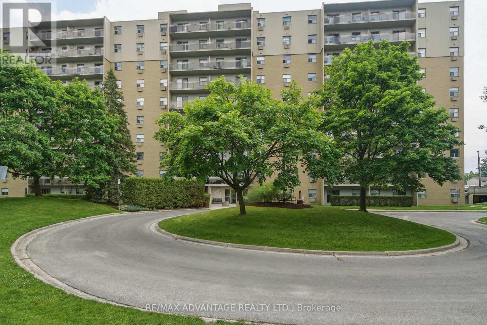 1005 - 931 Wonderland Road S, London South, Ontario  N6K 2X6 - Photo 2 - X13741938