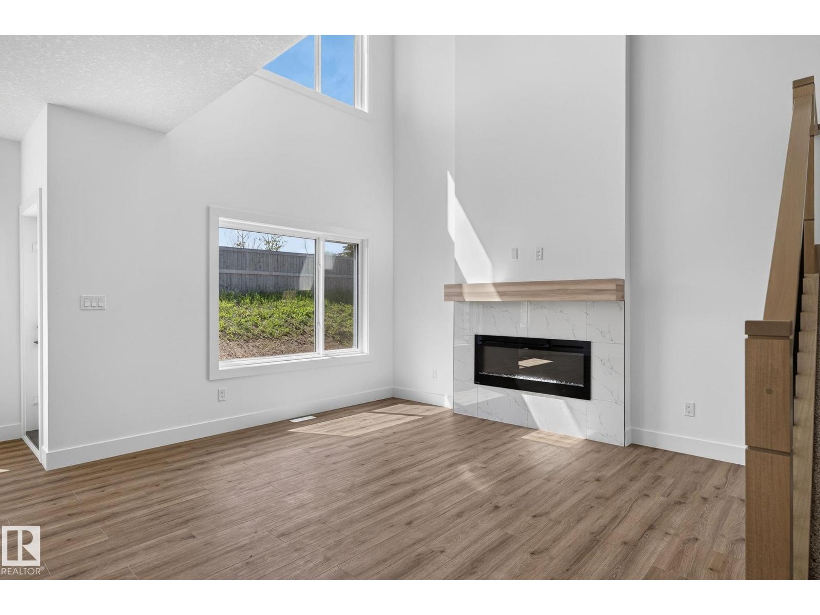 63 SILVERSTONE DR