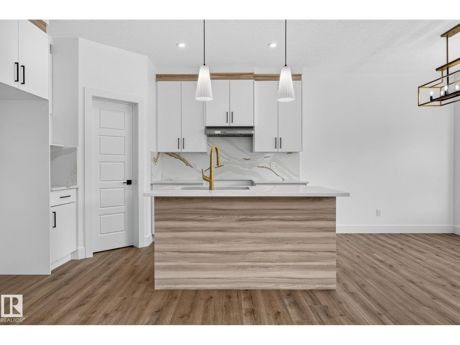63 SILVERSTONE DR
