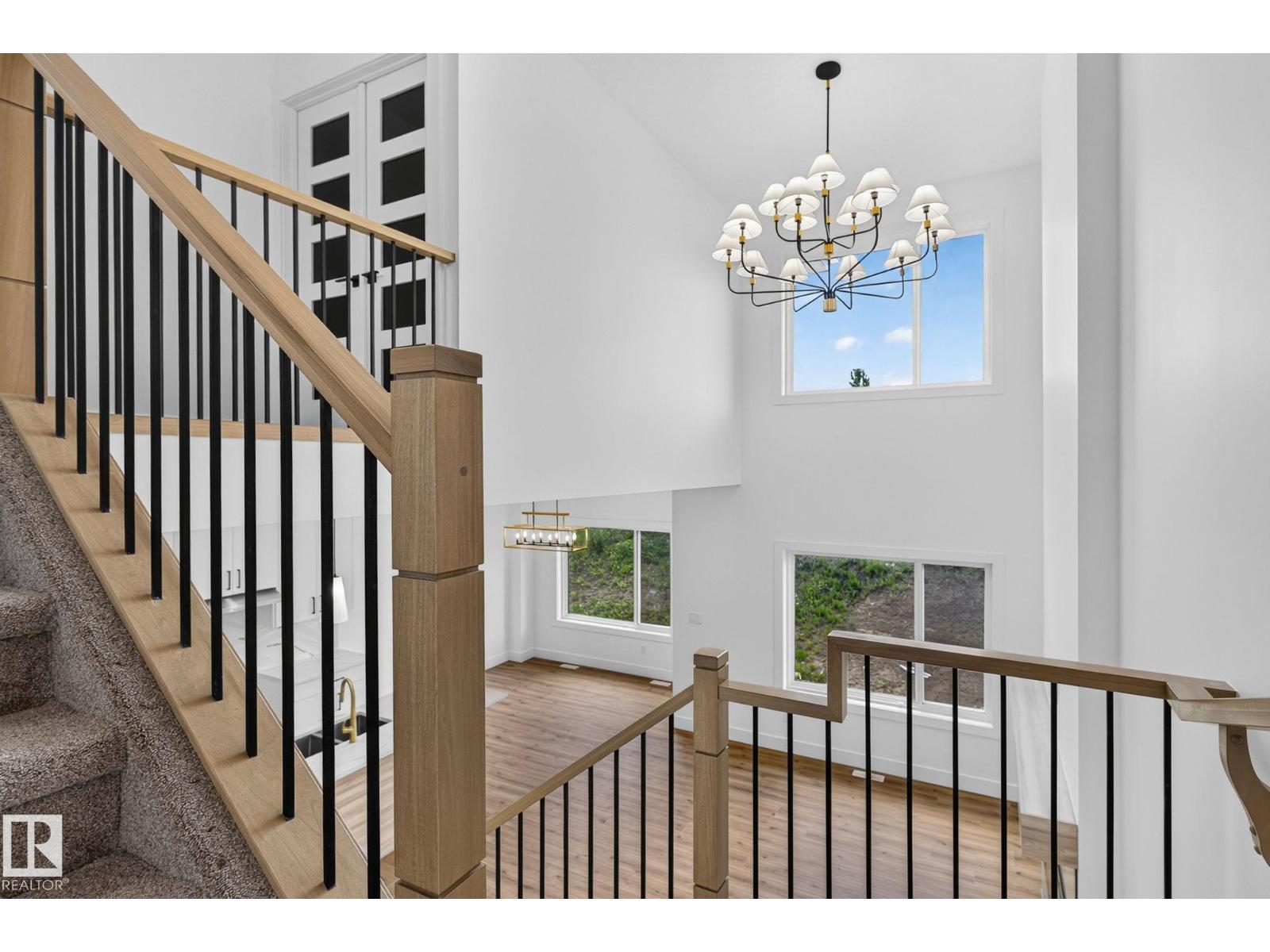 63 SILVERSTONE DR