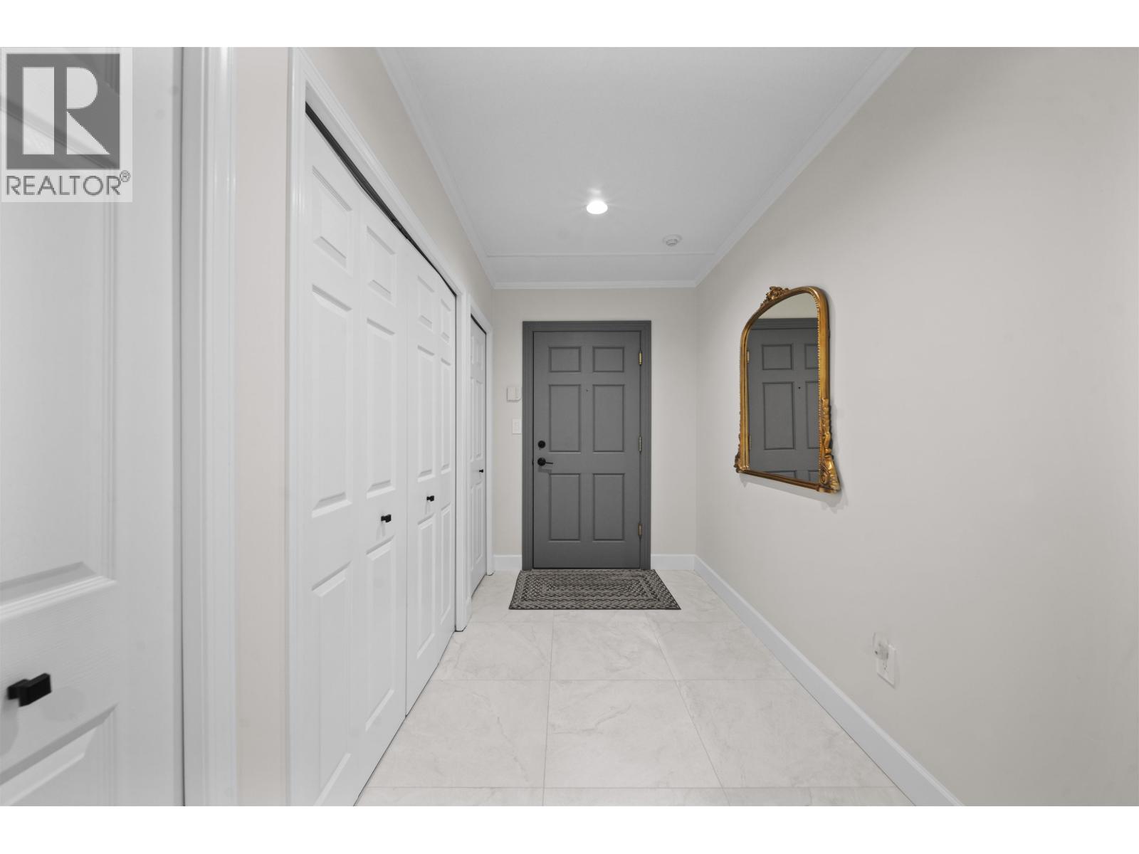 103 3399 Capilano Crescent, North Vancouver, British Columbia  V7R 4W7 - Photo 5 - R3125256
