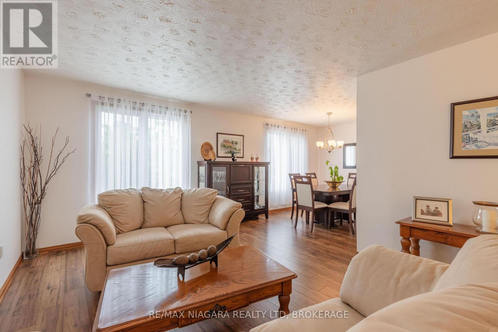 7851 Chorozy Street, Niagara Falls, Ontario  L2H 2N6 - Photo 10 - X13741950
