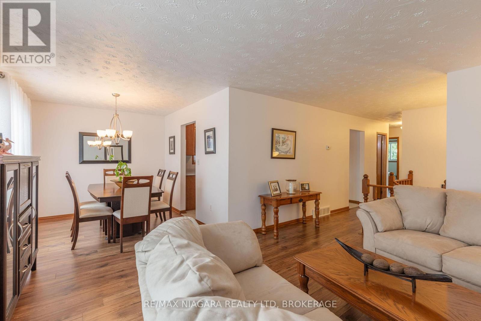 7851 Chorozy Street, Niagara Falls, Ontario  L2H 2N6 - Photo 8 - X13741950