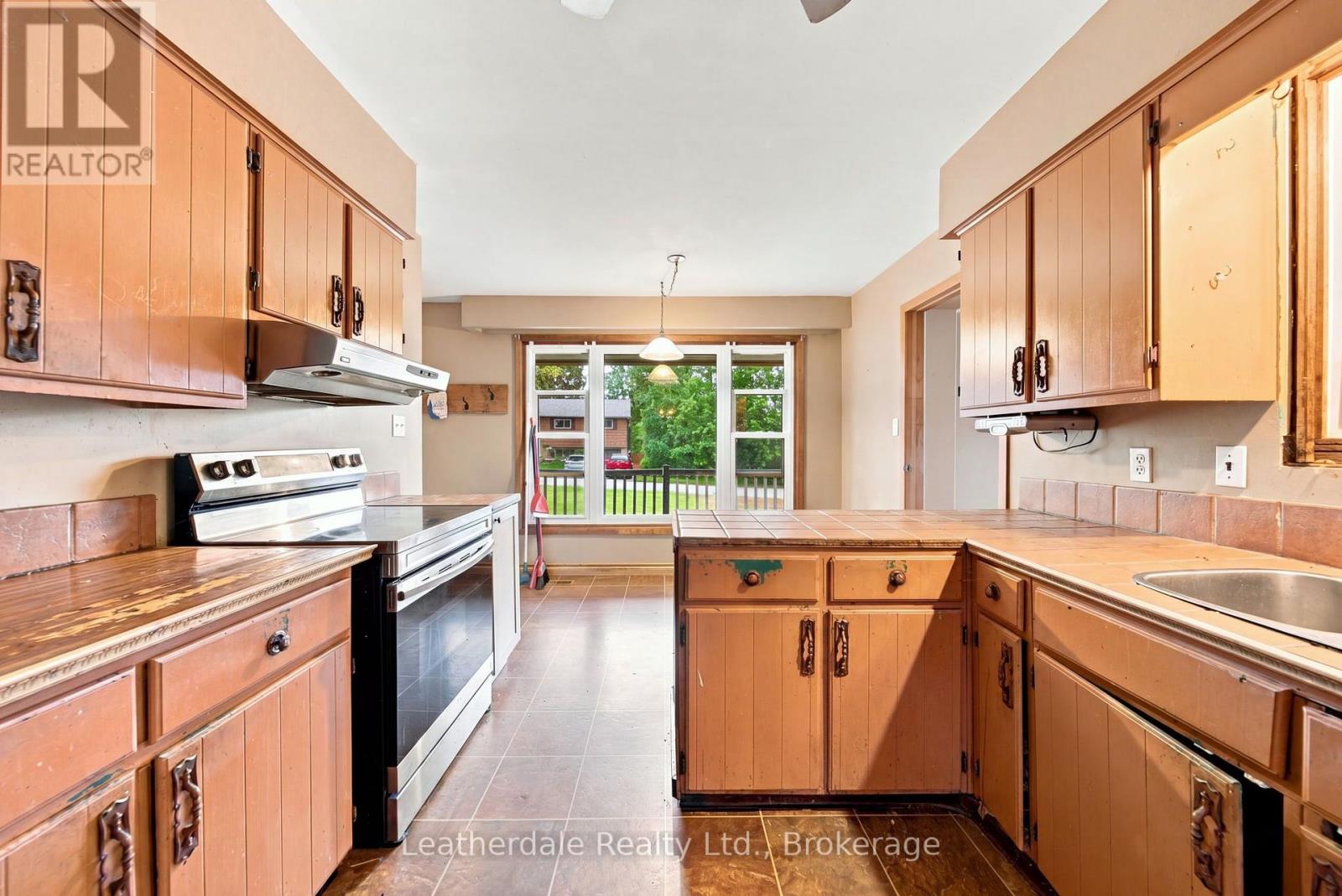 336 Forest Avenue N, Orillia, Ontario  L3V 3Y7 - Photo 6 - S13742100
