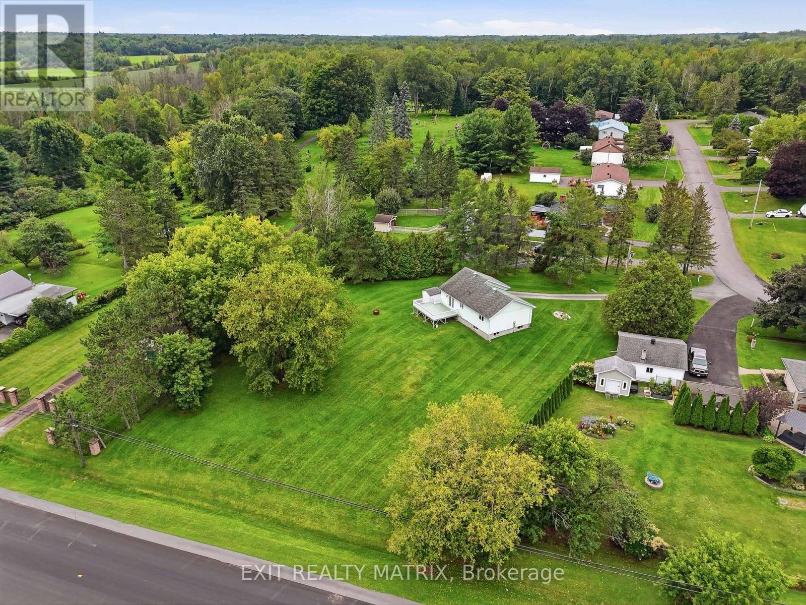 33 Frost Avenue, Hawkesbury, Ontario  K6A 2T4 - Photo 33 - X13742058
