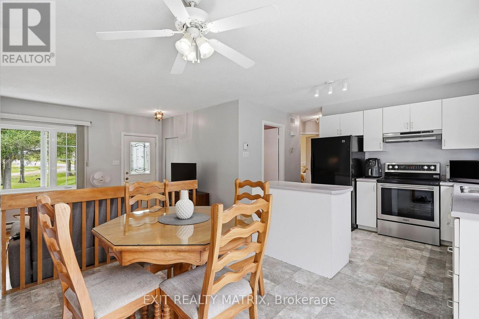 33 Frost Avenue, Hawkesbury, Ontario  K6A 2T4 - Photo 9 - X13742058