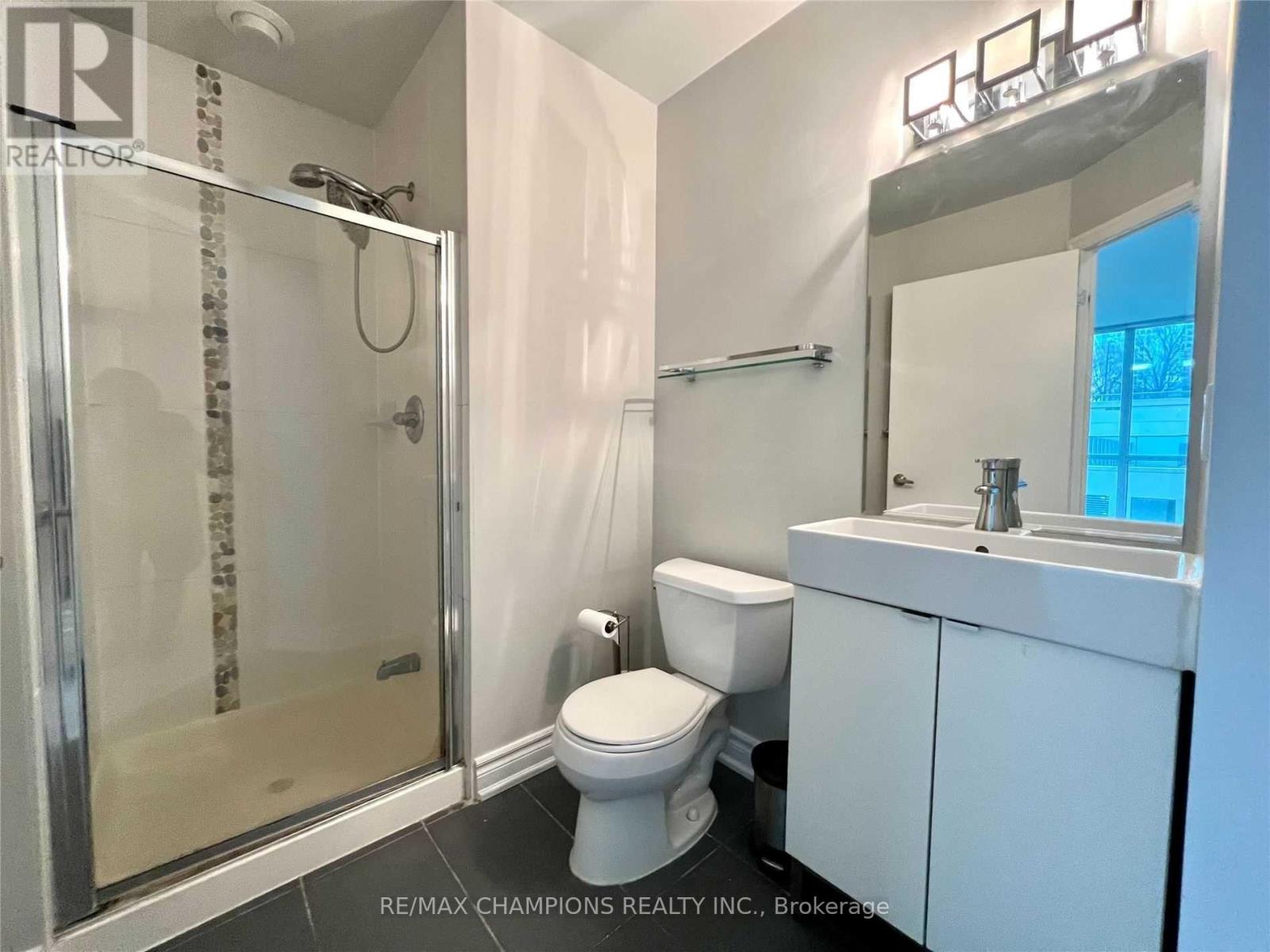 402 - 12 Yonge Street E, Toronto, Ontario  M5E 1Z9 - Photo 10 - C13742050
