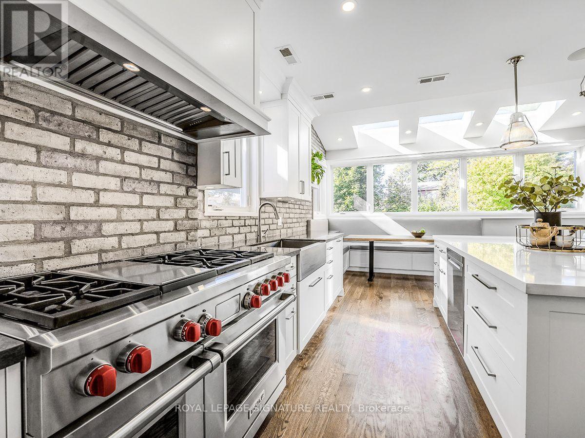 30 Broadleaf Road, Toronto, Ontario  M3B 1C2 - Photo 5 - C13742090