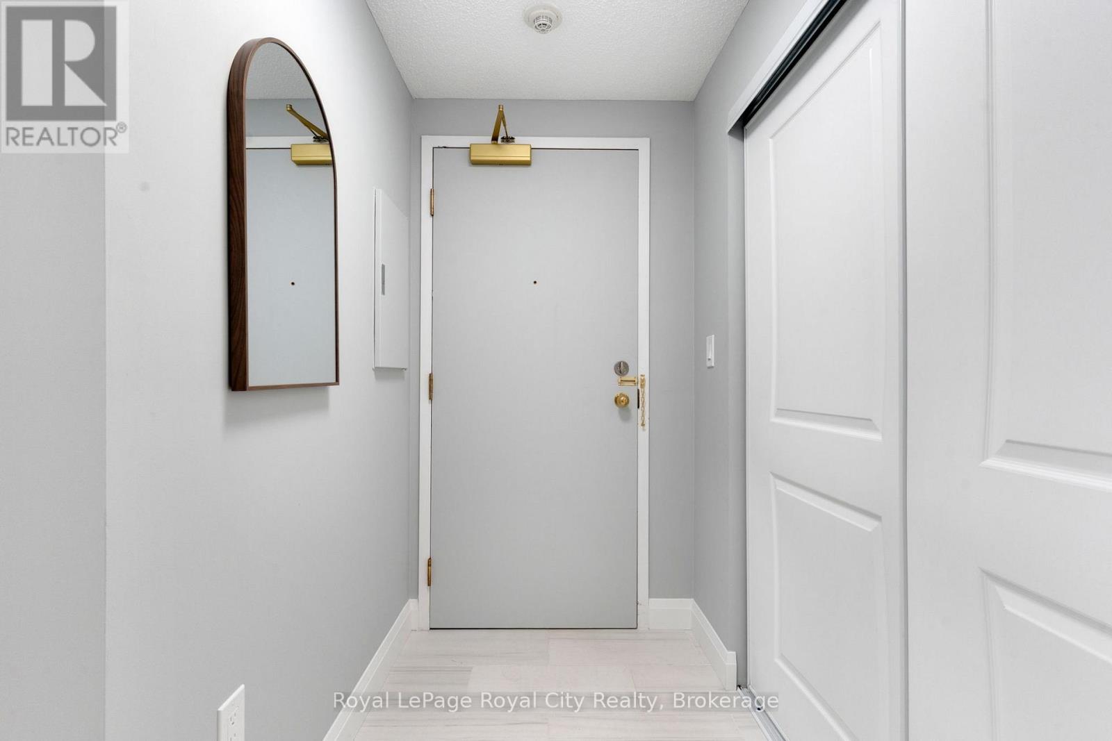 B2 - 105 Bagot Street, Guelph, Ontario N1H 8H4 - Photo 2 - X13742012