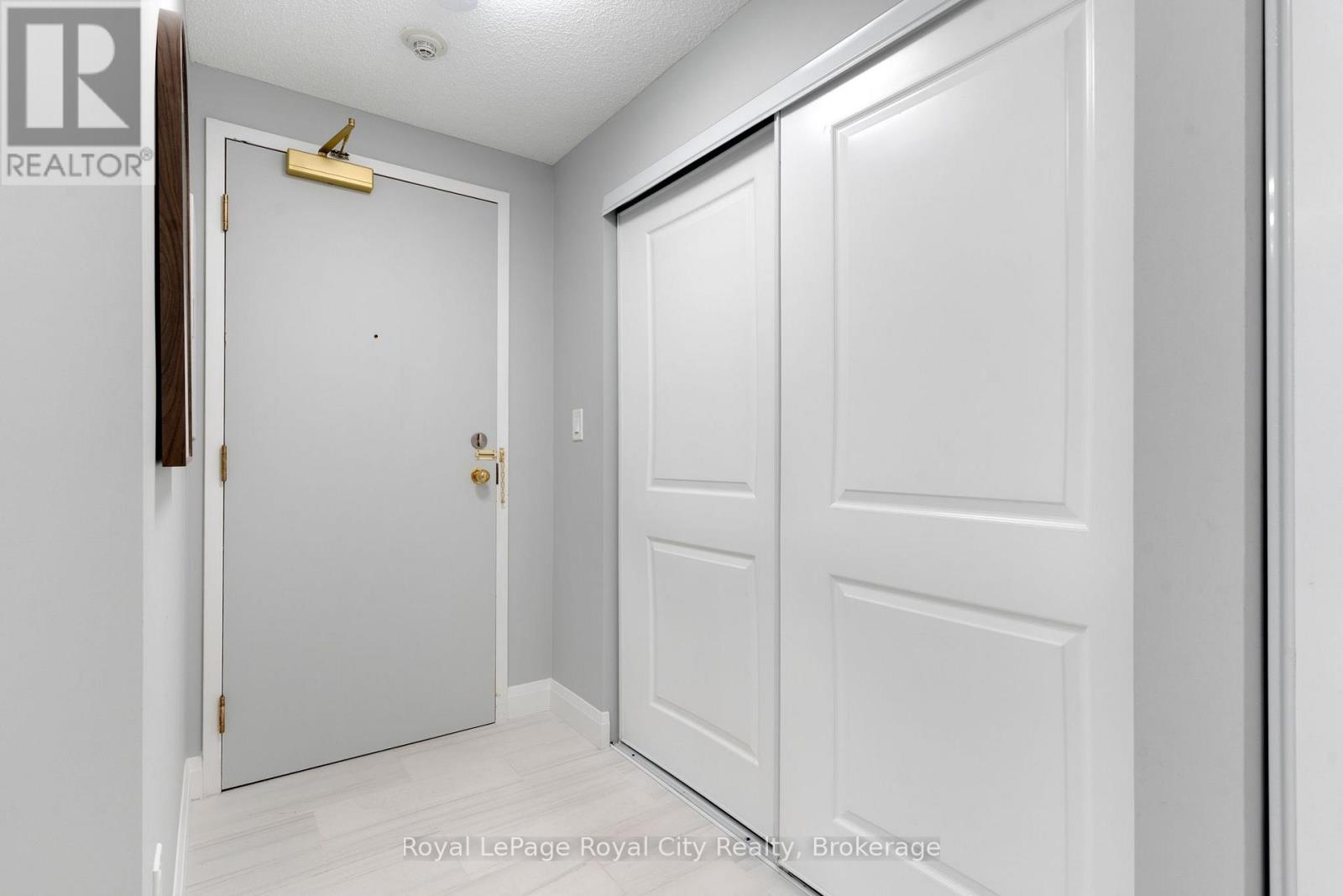 B2 - 105 Bagot Street, Guelph, Ontario N1H 8H4 - Photo 3 - X13742012