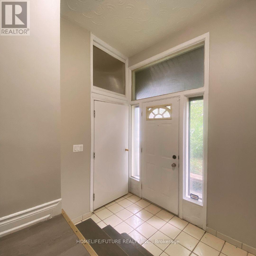 5 Watson Street, Toronto, Ontario  M1C 1E2 - Photo 2 - E13741994