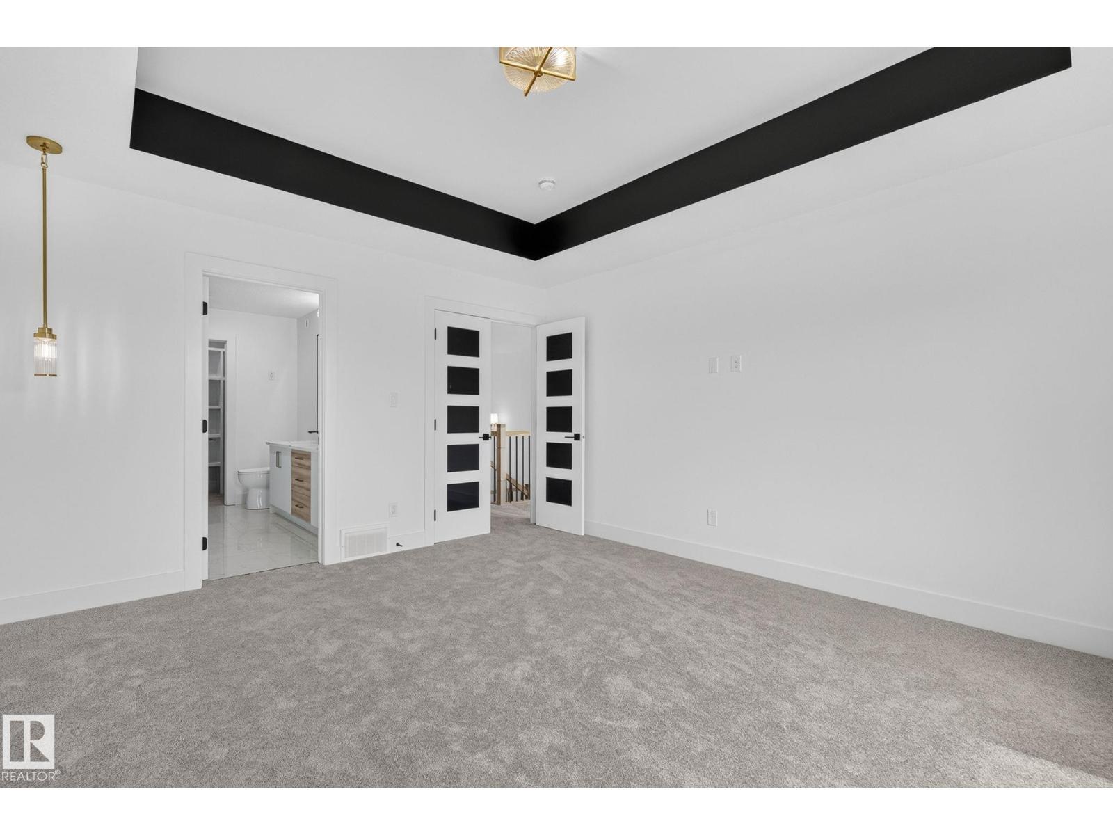 65 SILVERSTONE DR