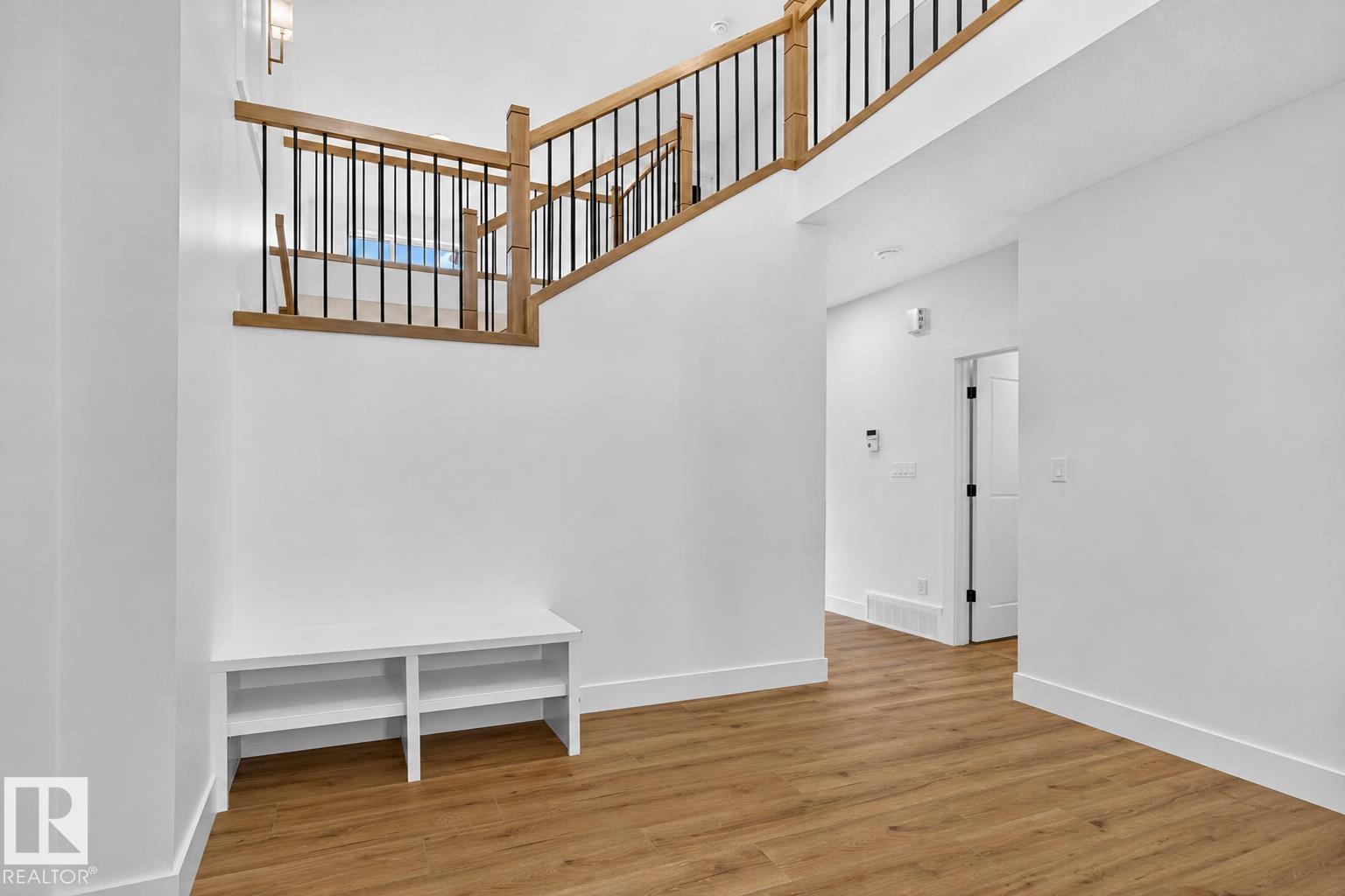 65 SILVERSTONE DR