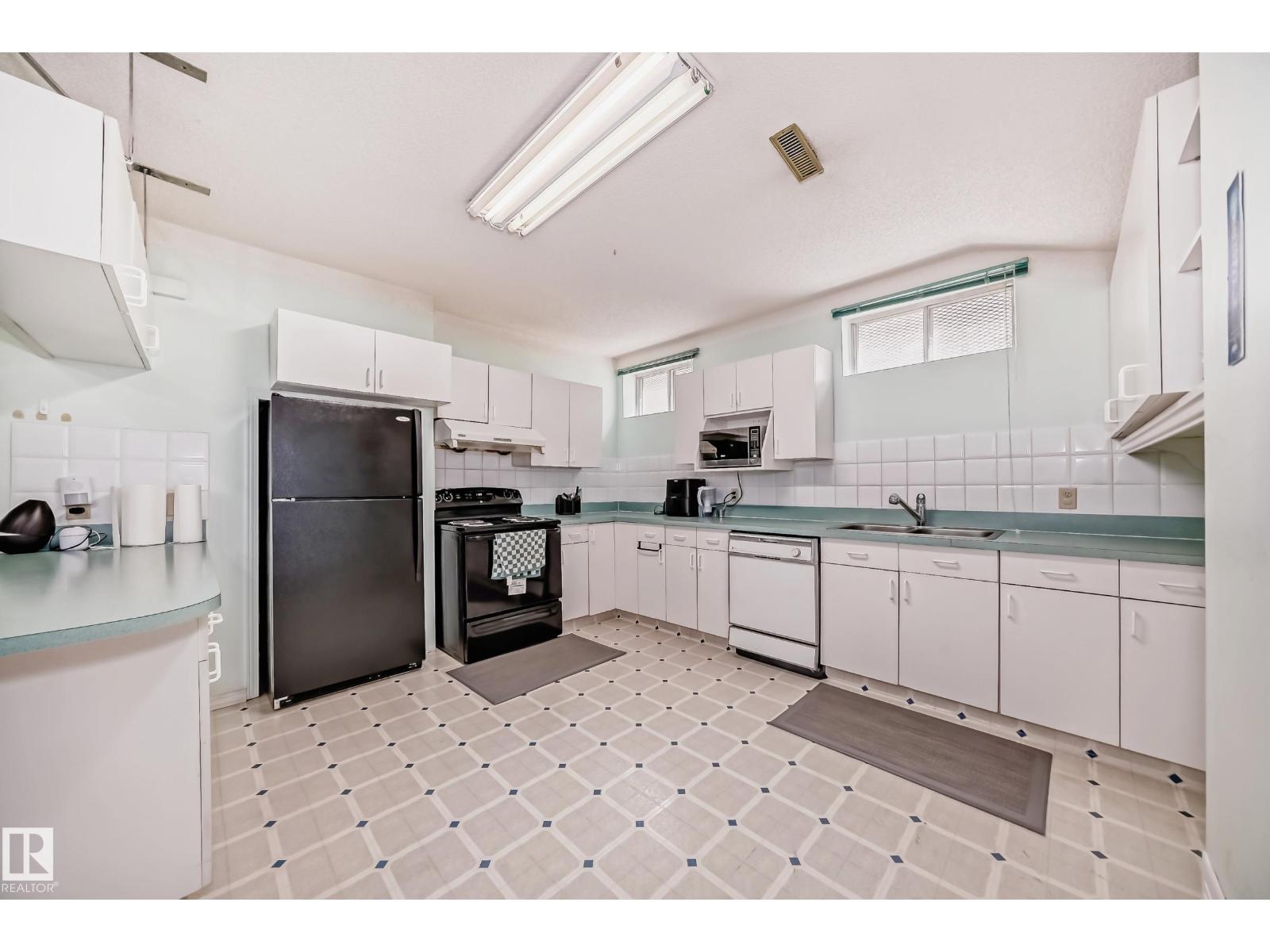 4608 43 Av Nw, Edmonton, Alberta  T6L 6L9 - Photo 47 - E4506886