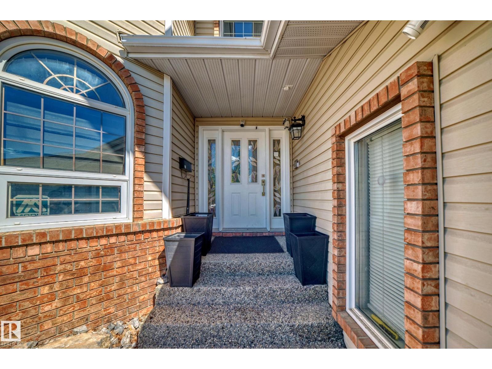 4608 43 Av Nw, Edmonton, Alberta  T6L 6L9 - Photo 6 - E4506886